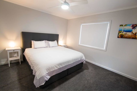 Wellington Lake Retreat - Hotel QLD 11