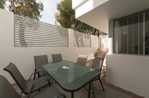 Yaran Suites - Hotel QLD 21