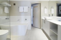Book Scarborough Accommodation Vacations Hotel QLD Hotel QLD