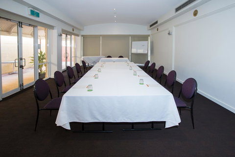The Continental Hotel - Hotel QLD 23