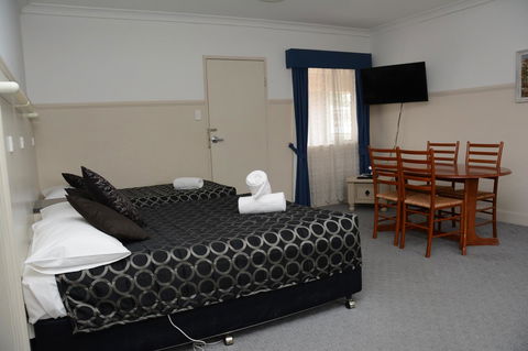Ben Chifley Motor Inn - Hotel QLD 20