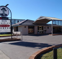 Ben Chifley Motor Inn - Hotel QLD