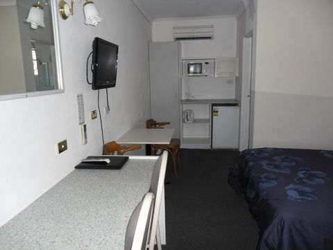 Ben Chifley Motor Inn - Hotel QLD 31