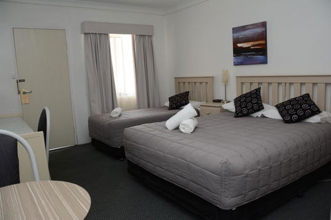 Ben Chifley Motor Inn - Hotel QLD 14
