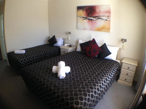 Ben Chifley Motor Inn - Hotel QLD 28