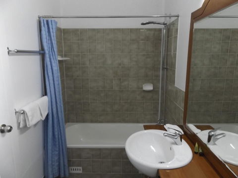 Ben Chifley Motor Inn - Hotel QLD 11