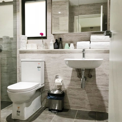 Modern & Cosy 2-Bedroom Apartment Hornsby - Hotel QLD 12