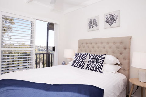 Bright And Spacious Family Home With Leafy Deck - Hotel QLD 12
