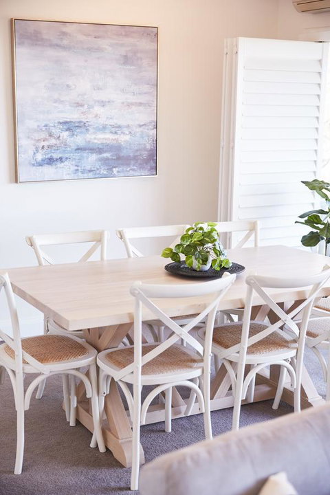Bright And Spacious Family Home With Leafy Deck - Hotel QLD 21