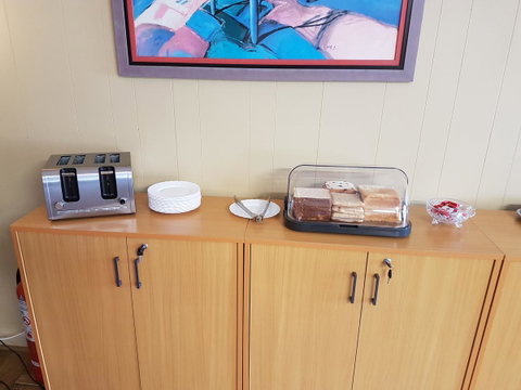 Best Western Kennedy Drive Airport Motel - Hotel QLD 36