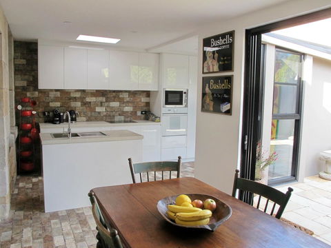 Apple Tree Cottage - Hotel QLD 4