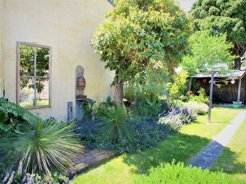 Apple Tree Cottage - Hotel QLD 23