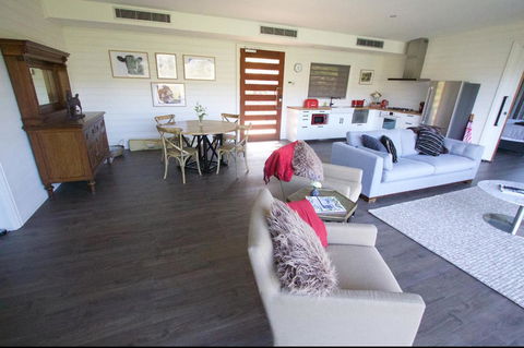 Amaroo Valley Springs - Hotel QLD 23