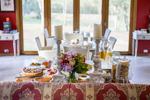 Thistle Hill Guesthouse - Walk To Many Wineries And Restaurants - Hotel QLD 20