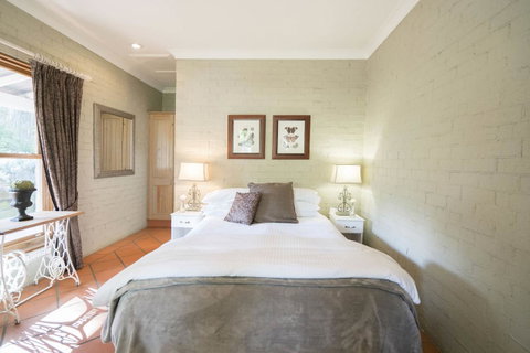 Thistle Hill Guesthouse - Walk To Many Wineries And Restaurants - Hotel QLD 28