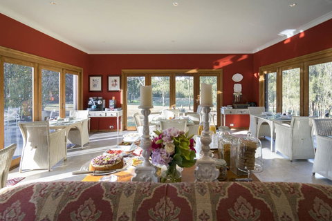 Thistle Hill Guesthouse - Walk To Many Wineries And Restaurants - Hotel QLD 21