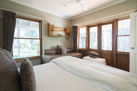 Thistle Hill Guesthouse - Walk To Many Wineries And Restaurants - Hotel QLD 37
