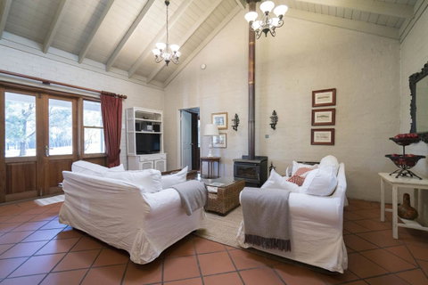 Thistle Hill Guesthouse - Walk To Many Wineries And Restaurants - Hotel QLD 31