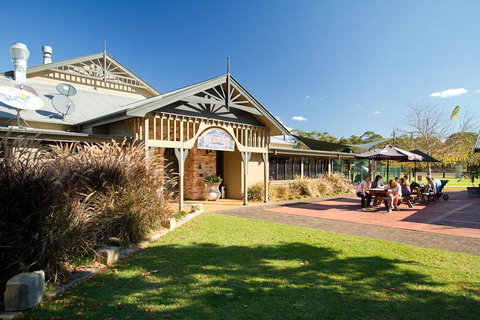 Potters Apartments - Hotel QLD 1