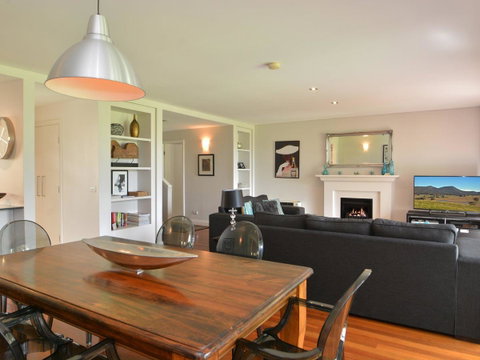 Villa 3br Margarita Villa Located Within Cypress Lakes Resort - Hotel QLD 6