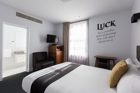 The Lucky Hotel - Hotel QLD 24