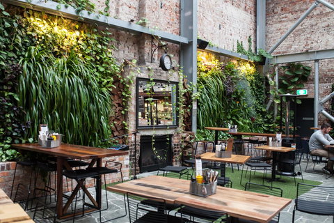 The Lucky Hotel - Hotel QLD 12