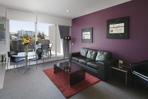 Honeysuckle Executive Apartments - Hotel QLD 28