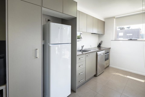 Honeysuckle Executive Apartments - Hotel QLD 5