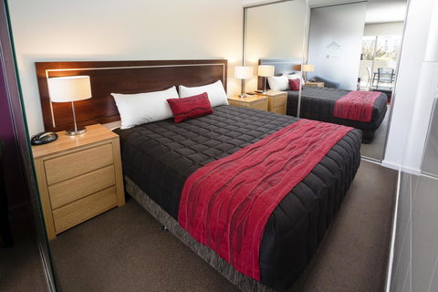 Honeysuckle Executive Apartments - Hotel QLD 27