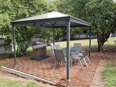 The Apple Inn - Hotel QLD 4