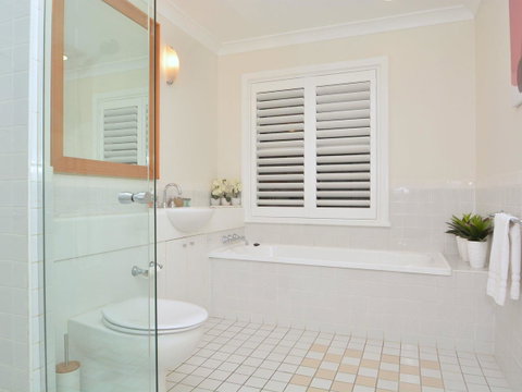 Villa De Saran Located Within Cypress Lakes - Hotel QLD 4