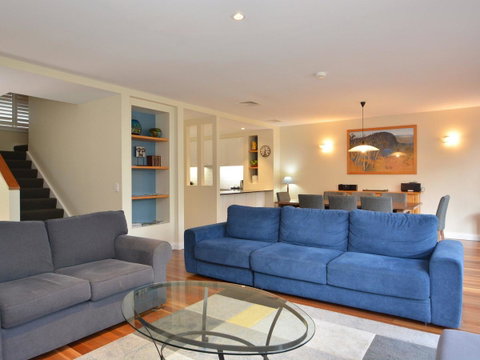 Villa De Saran Located Within Cypress Lakes - Hotel QLD 11