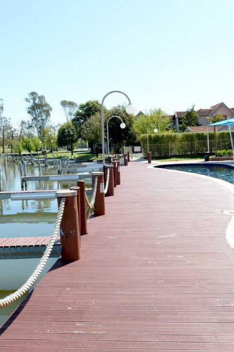 Yarrawonga Waterfront Apartments - Hotel QLD 2