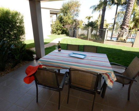 Yarrawonga Waterfront Apartments - Hotel QLD 5