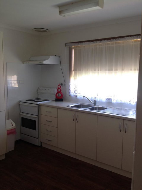 7 Melbourne Street - Hotel QLD 8