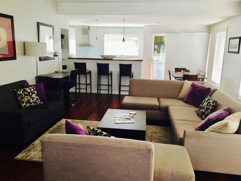 Encore Apartments - Hotel QLD 1