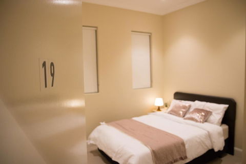 T&M HOUSE - Hotel QLD 11