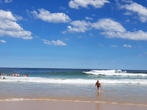 Arena Luxury Beachfront Apartment - Hotel QLD 3