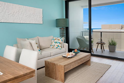 Arena Luxury Beachfront Apartment - Hotel QLD 44