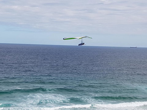 Arena Luxury Beachfront Apartment - Hotel QLD 1