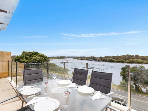 Regatta 13 - Hotel QLD 0