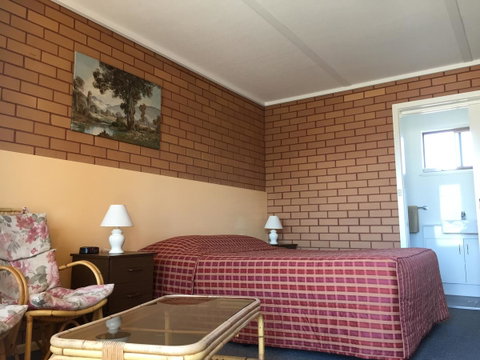 Deniliquin Motel - Hotel QLD 8