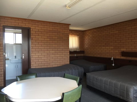 Deniliquin Motel - Hotel QLD 13