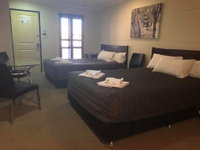 Book Balranald Accommodation Vacations Hotel QLD Hotel QLD