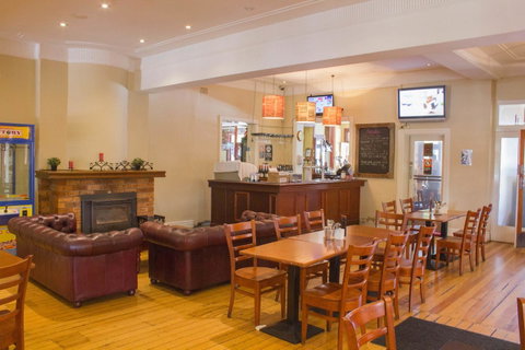 Gardners Inn Hotel - Hotel QLD 7