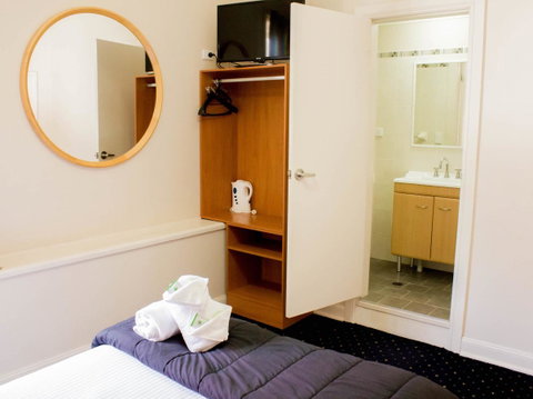Gardners Inn Hotel - Hotel QLD 23