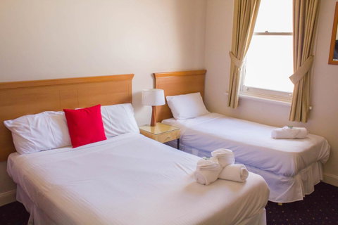 Gardners Inn Hotel - Hotel QLD 3