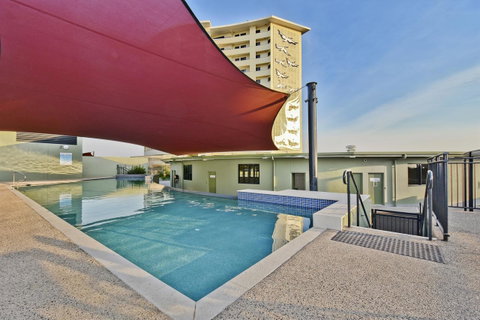 Nomikis\'On The Avenue - Hotel QLD 17