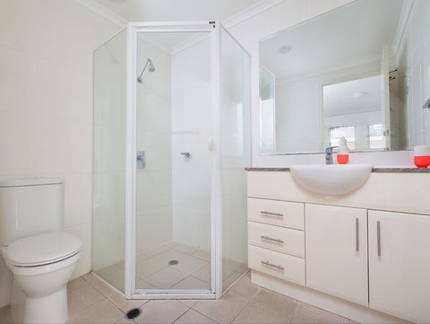 Seaspray Villa 5 - Hotel QLD 5