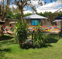 Alice's Secret Travellers Inn - Hotel QLD